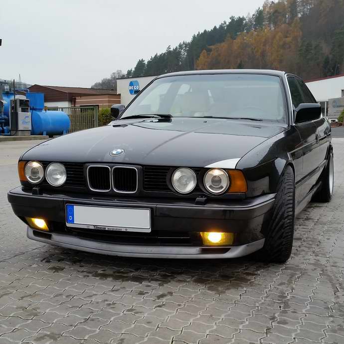 Е34 525. БМВ 535 е34. BMW 525 е34. БМВ е34 535i. БМВ е34 1990.